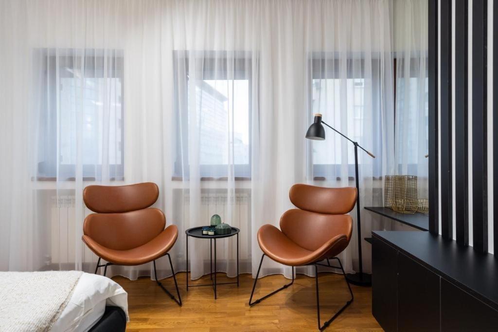 Wonderful Victorie Apartment Бухарест Экстерьер фото
